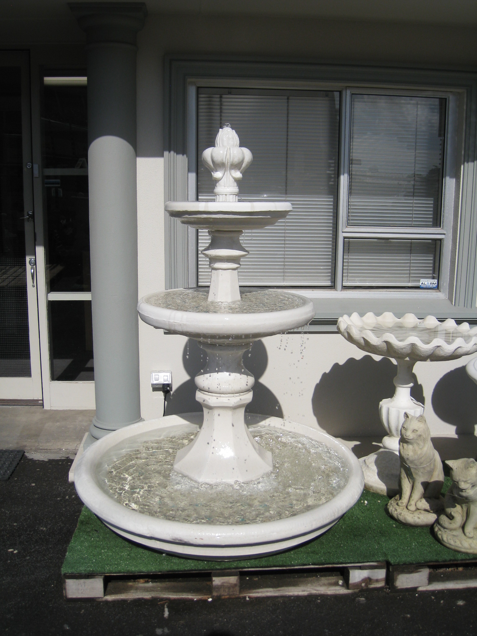English Three Tier Fountain